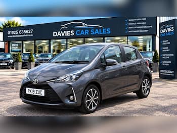 Used Toyota Yaris 2019 for sale - 79856894: Photo