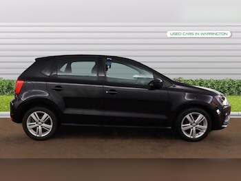 Used Volkswagen Polo 2017 for sale - 75929603: Photo