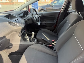 Used Ford Fiesta 2015 for sale - 77764999: Photo