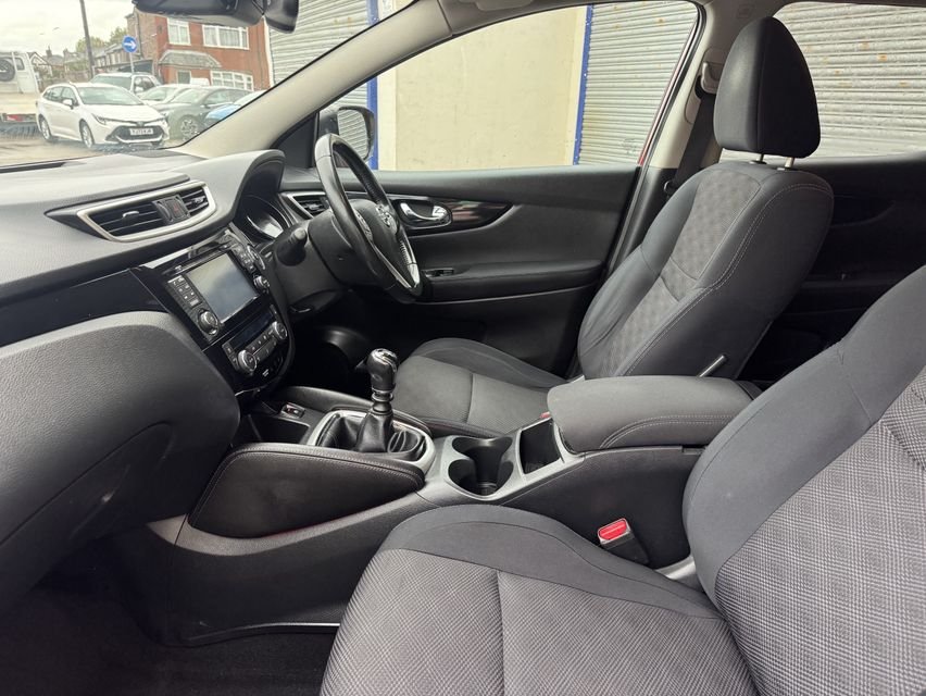 Used Nissan Qashqai 2014 for sale - 76338557: Photo 6