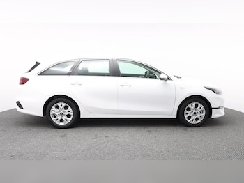 Used Kia Ceed 2025 for sale - 77117389: Photo