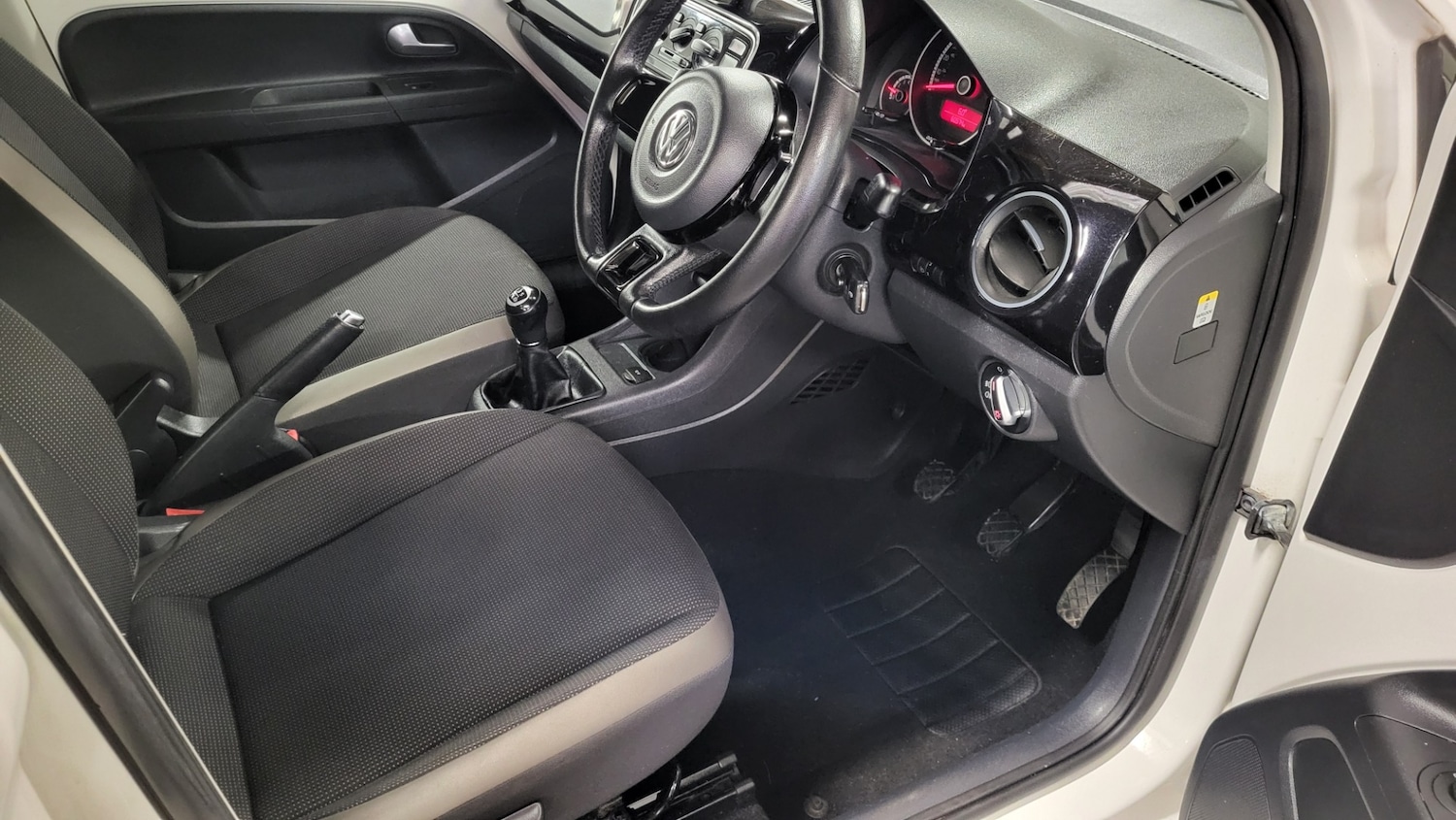 Used Volkswagen up! 2012 for sale - 76859896: Photo 10