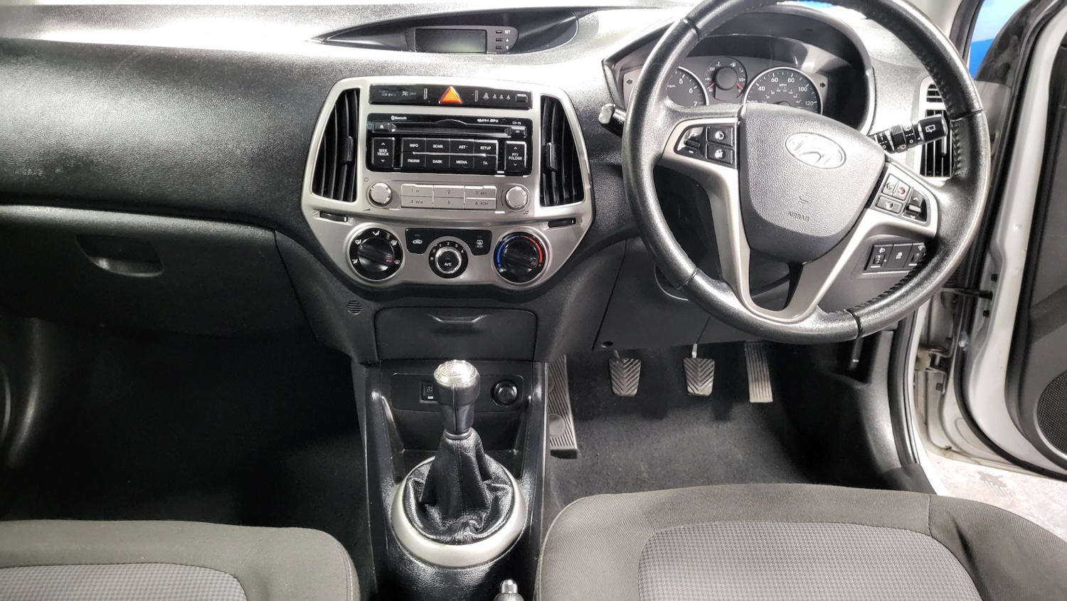 Used Hyundai i20 2014 for sale - 76791352: Photo 13