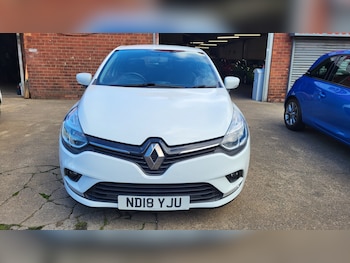 Used Renault Clio 2018 for sale - 75982748: Photo