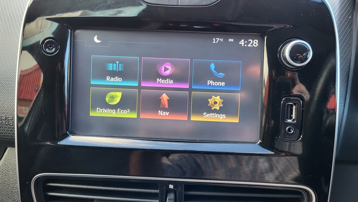 Used Renault Clio 2018 for sale - 75982748: Photo 20