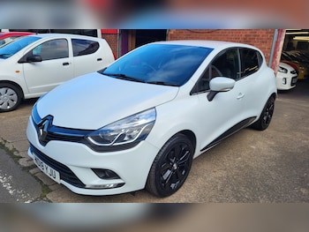 Used Renault Clio 2018 for sale - 75982748: Photo