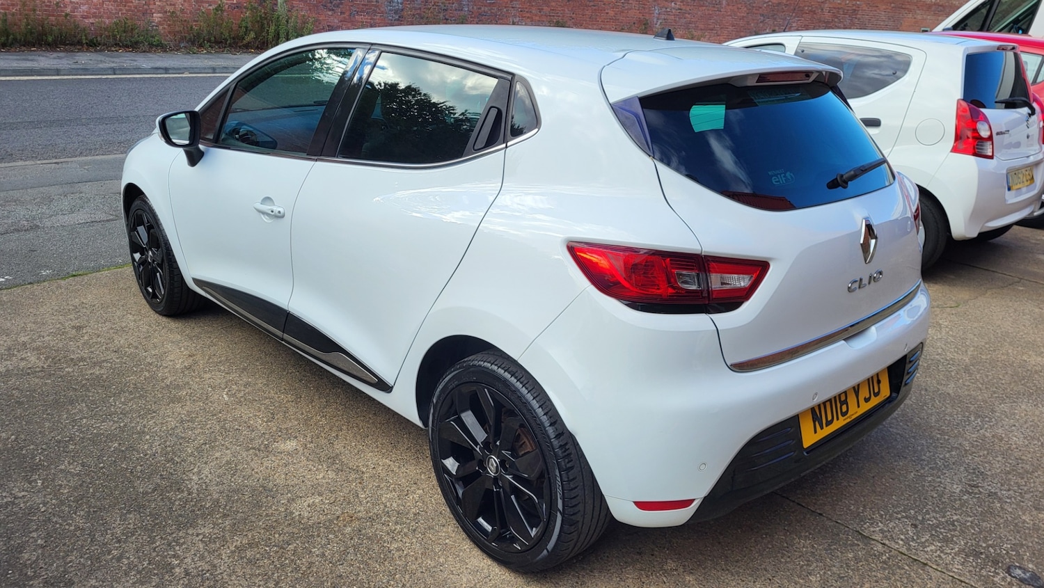 Used Renault Clio 2018 for sale - 75982748: Photo 8