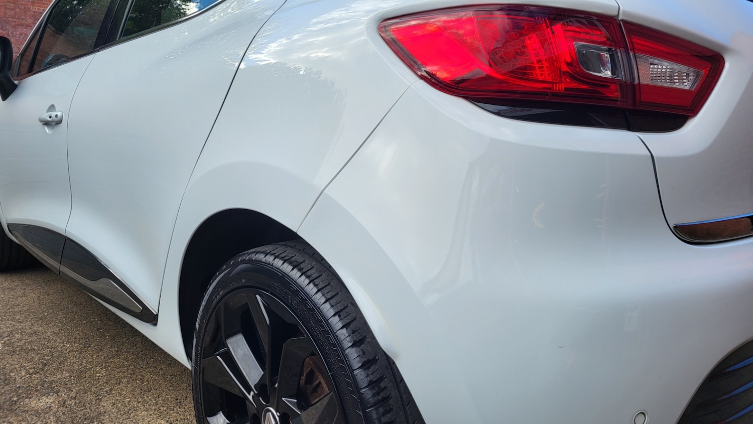 Used Renault Clio 2018 for sale - 75982748: Photo 9