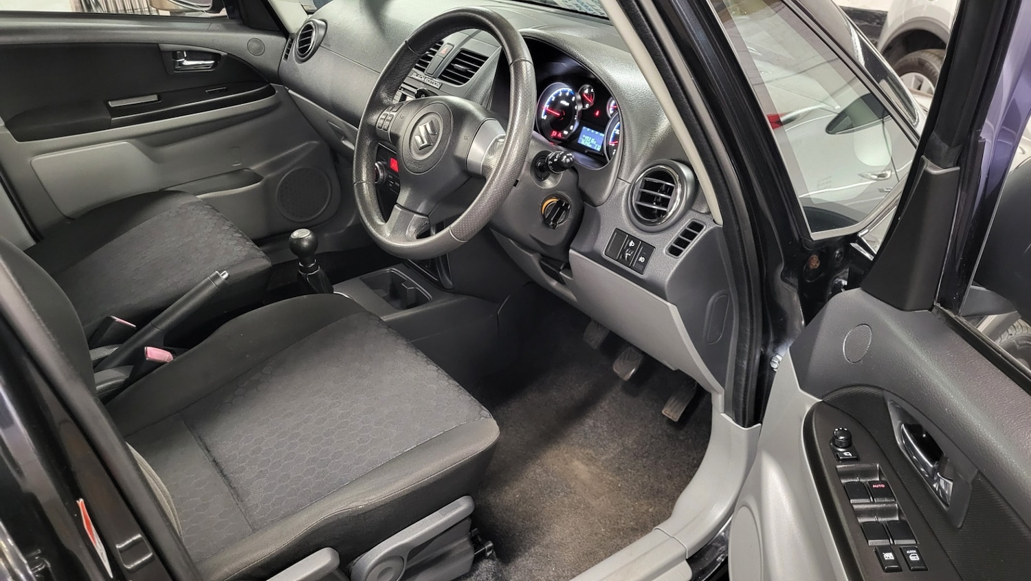 Used Suzuki SX4 2012 for sale - 77652961: Photo 10