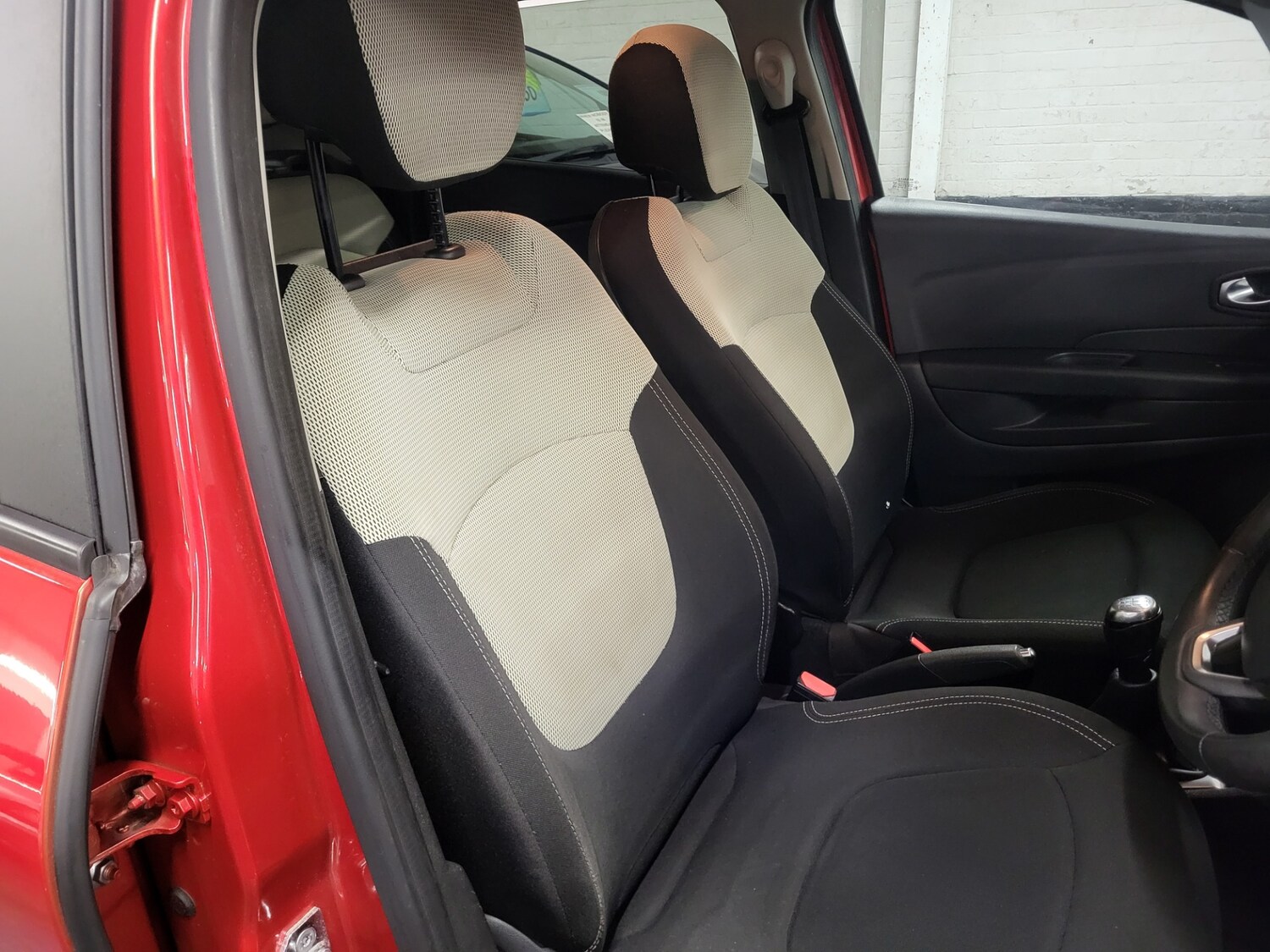 Used Renault Captur 2019 for sale - 77917360: Photo 11