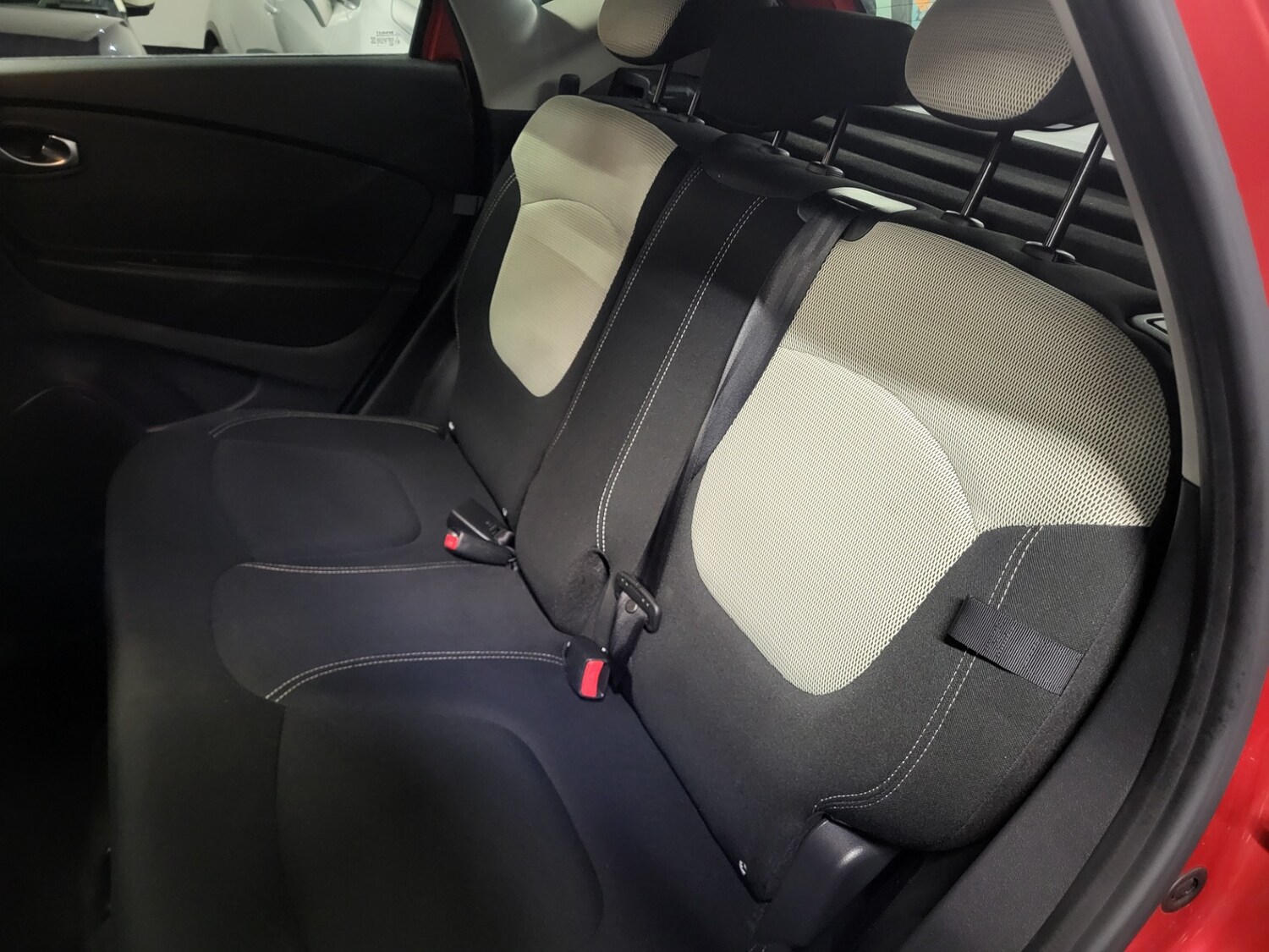 Used Renault Captur 2019 for sale - 77917360: Photo 17