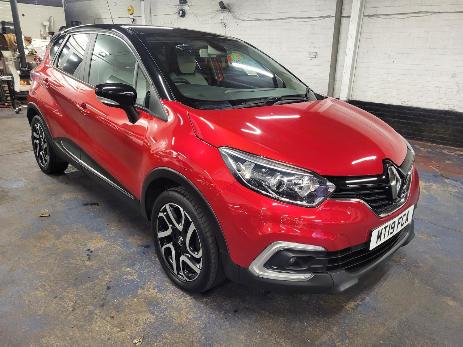 Used Renault Captur 2019 for sale - 77917360: Photo 3