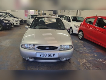 1999 - 1.25 Zetec 3dr