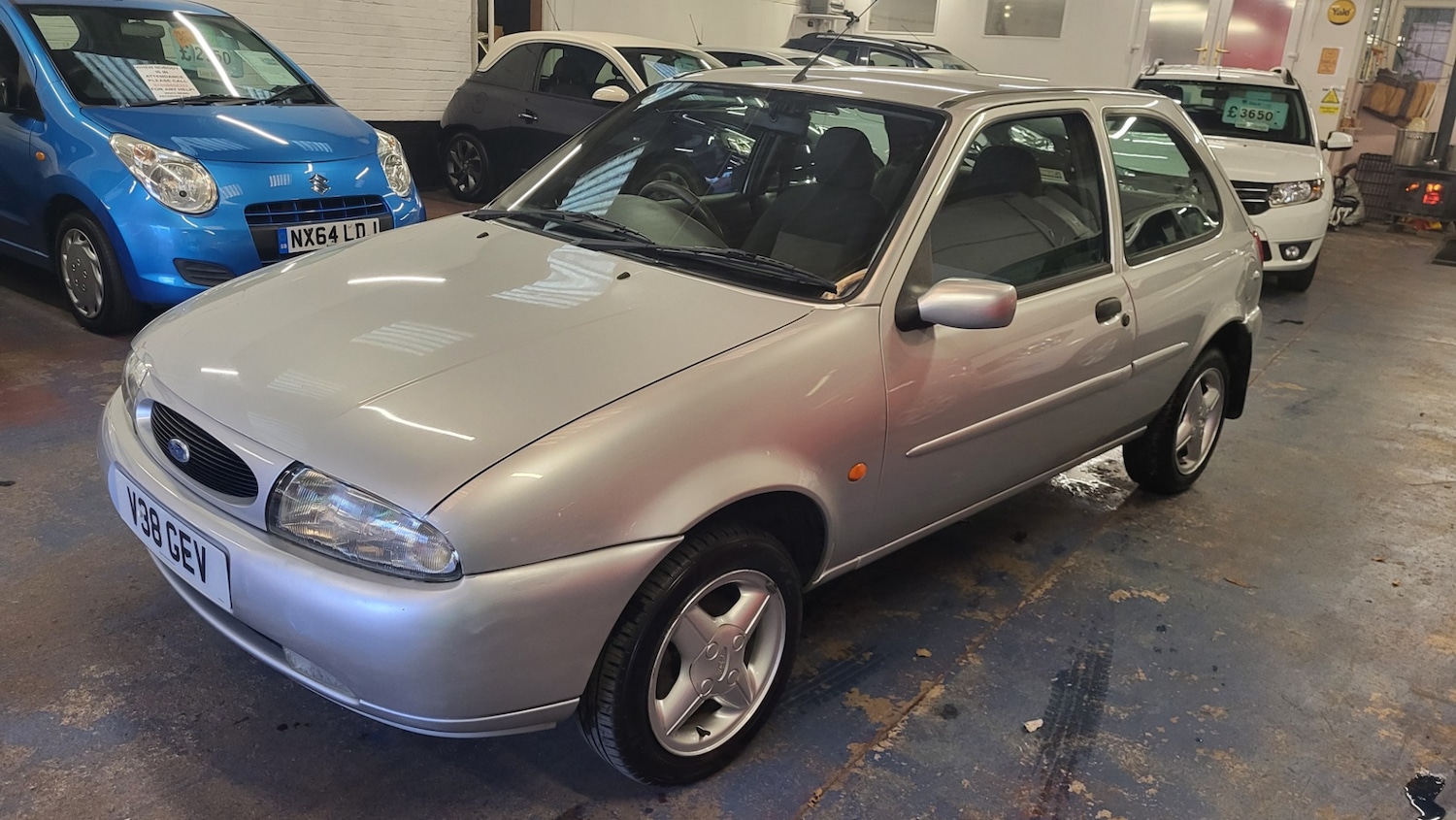Used Ford Fiesta 1999 for sale - 76626748: Photo 2