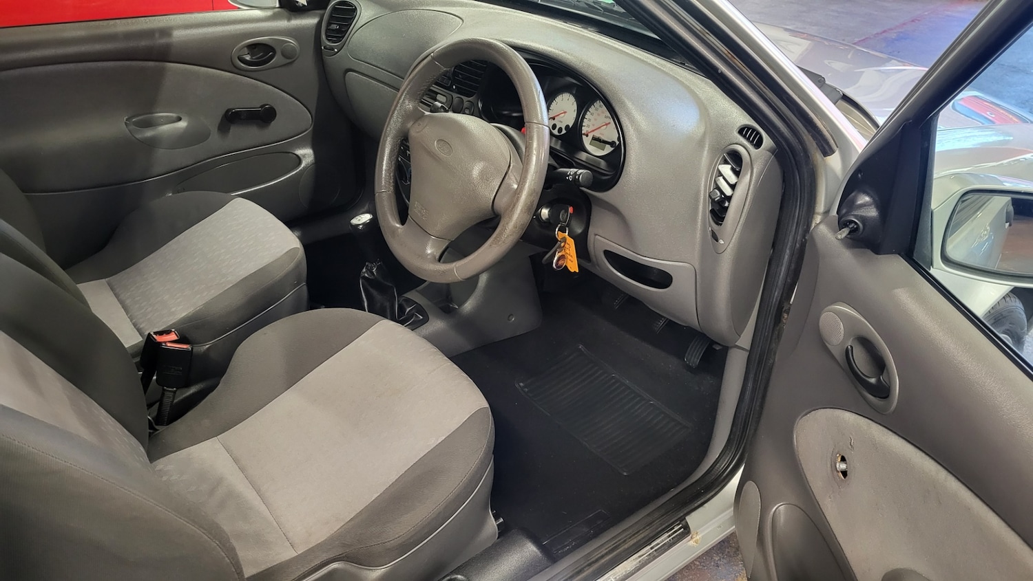 Used Ford Fiesta 1999 for sale - 76626748: Photo 9