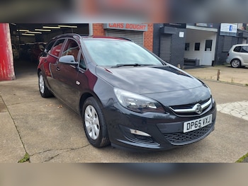 Used Vauxhall Astra 2015 for sale - 76078882: Photo