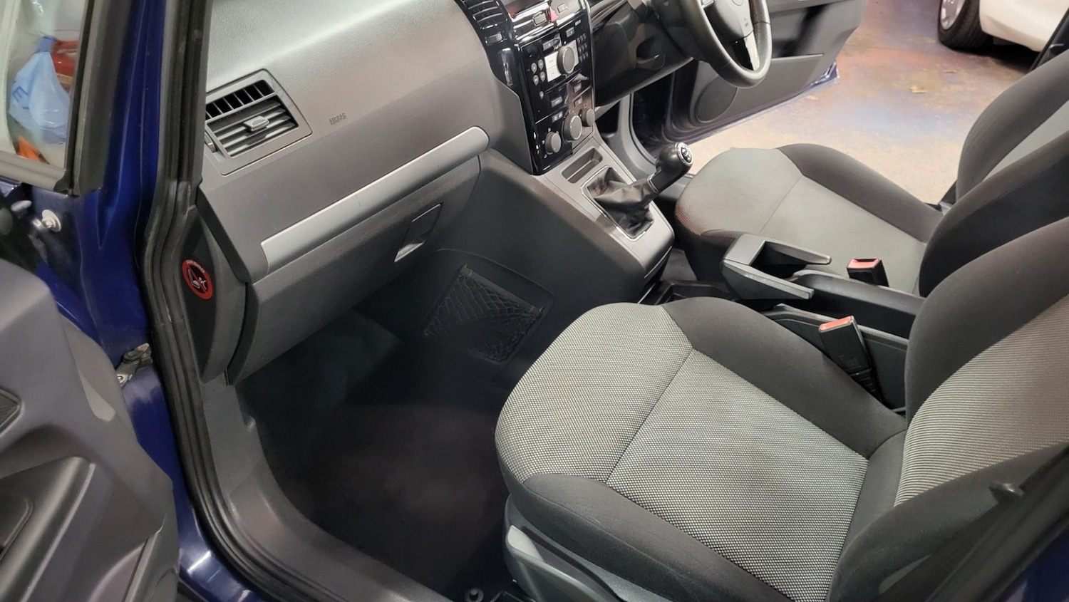 Used Vauxhall Zafira 2013 for sale - 76638918: Photo 18