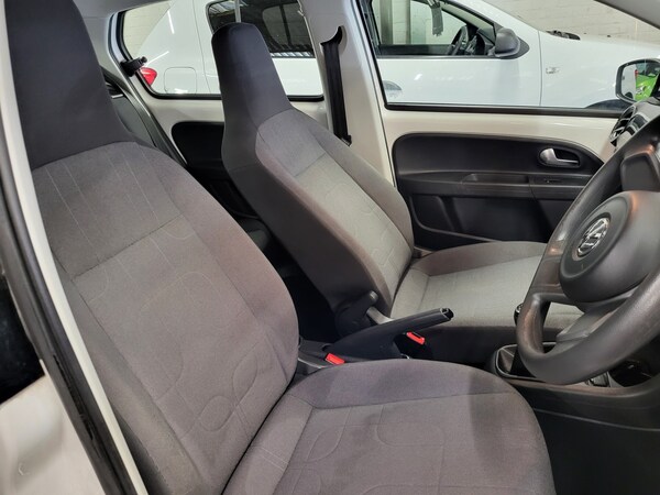 Used Volkswagen up! 2016 for sale - 74190815: Photo 9
