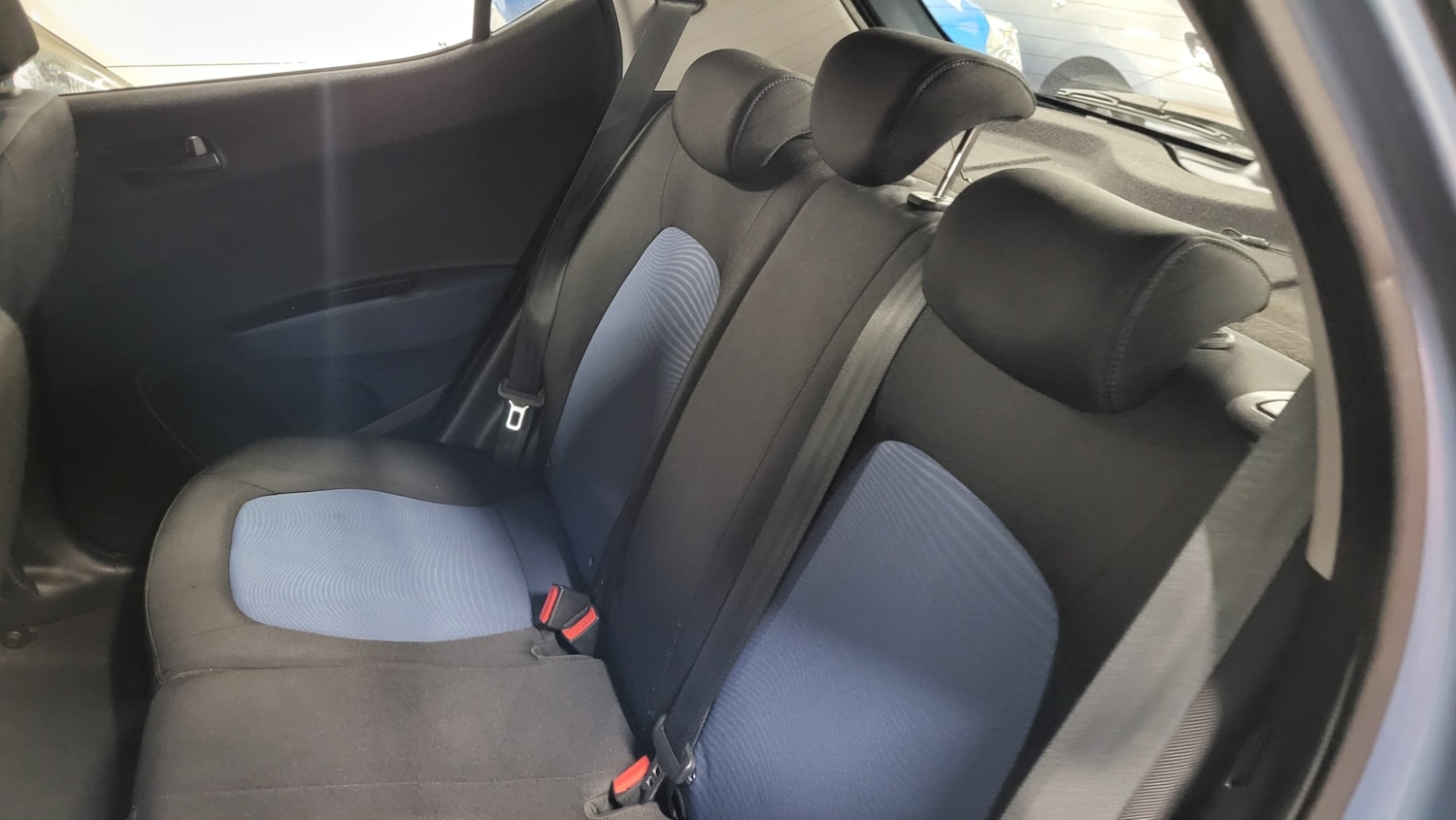 Used Hyundai i10 2015 for sale - 77605523: Photo 16