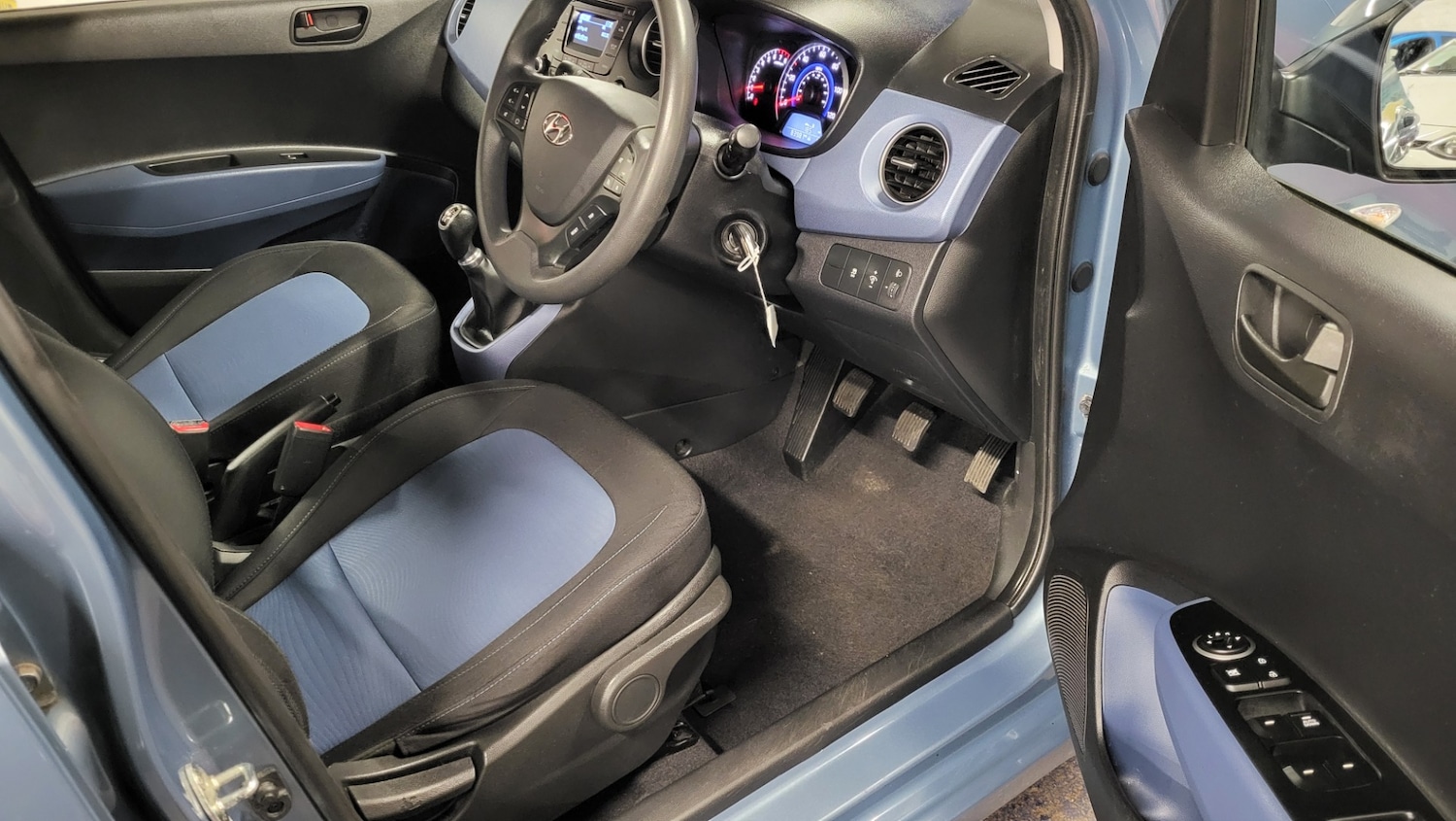 Used Hyundai i10 2015 for sale - 77605523: Photo 9