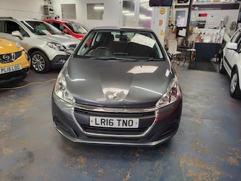 Used Peugeot 208 2016 for sale - 78865327: Photo
