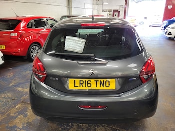 Used Peugeot 208 2016 for sale - 78865327: Photo