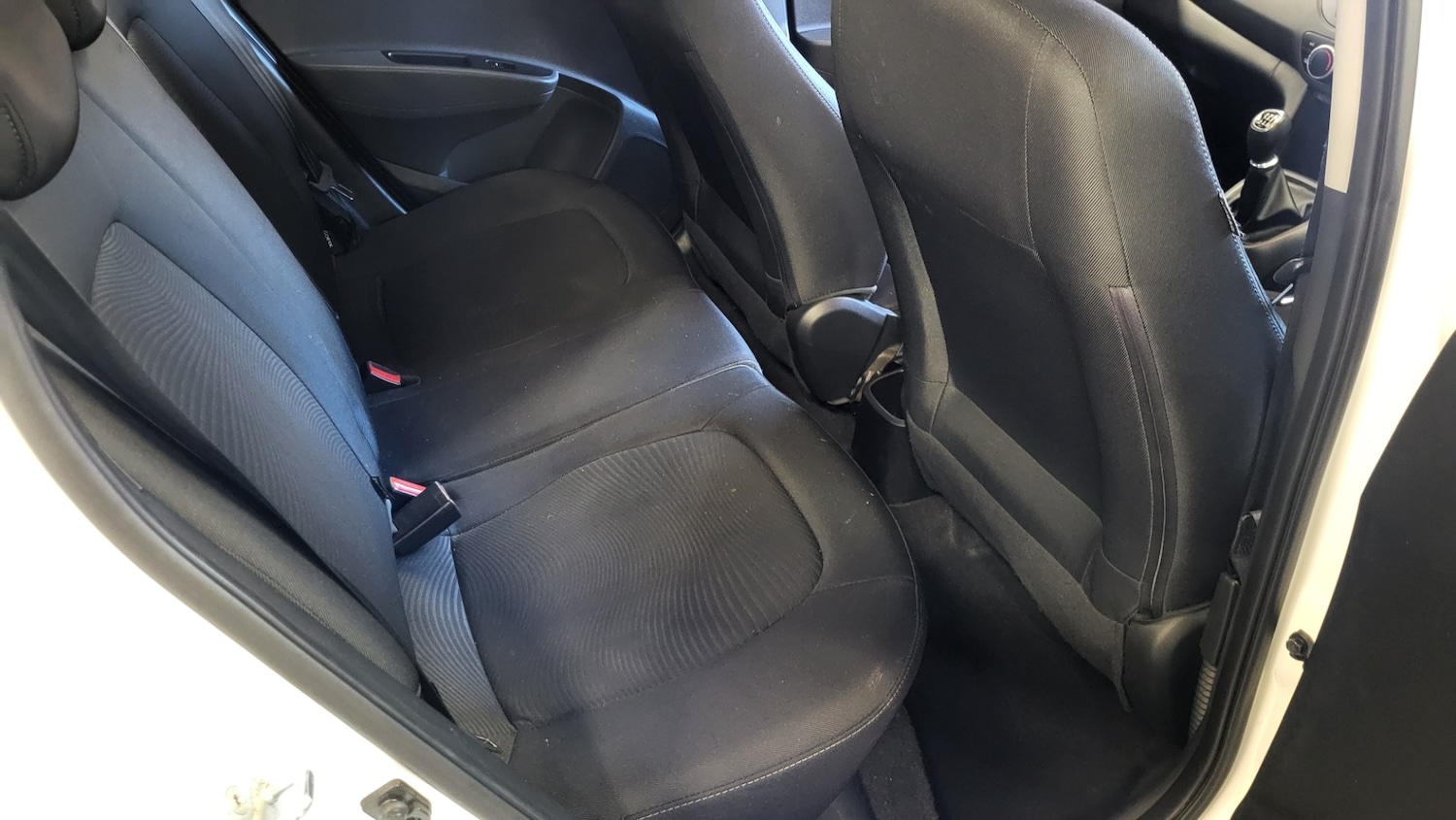 Used Hyundai i10 2017 for sale - 77011905: Photo 10