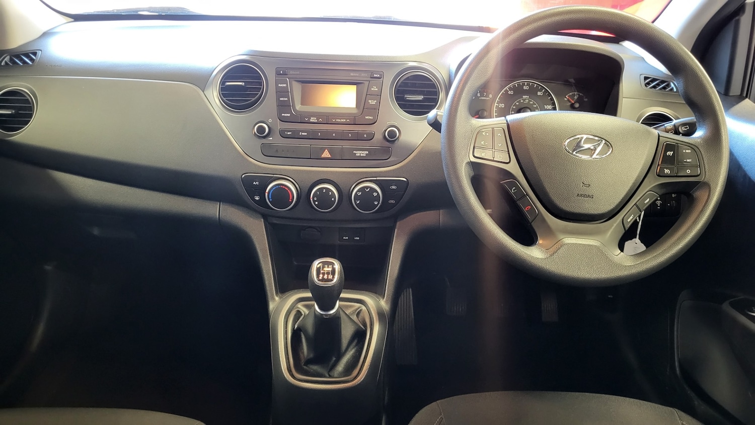 Used Hyundai i10 2017 for sale - 77011905: Photo 12