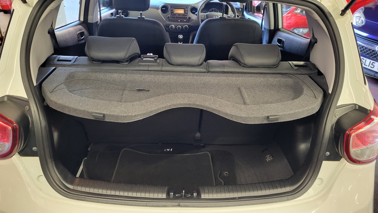 Used Hyundai i10 2017 for sale - 77011905: Photo 13