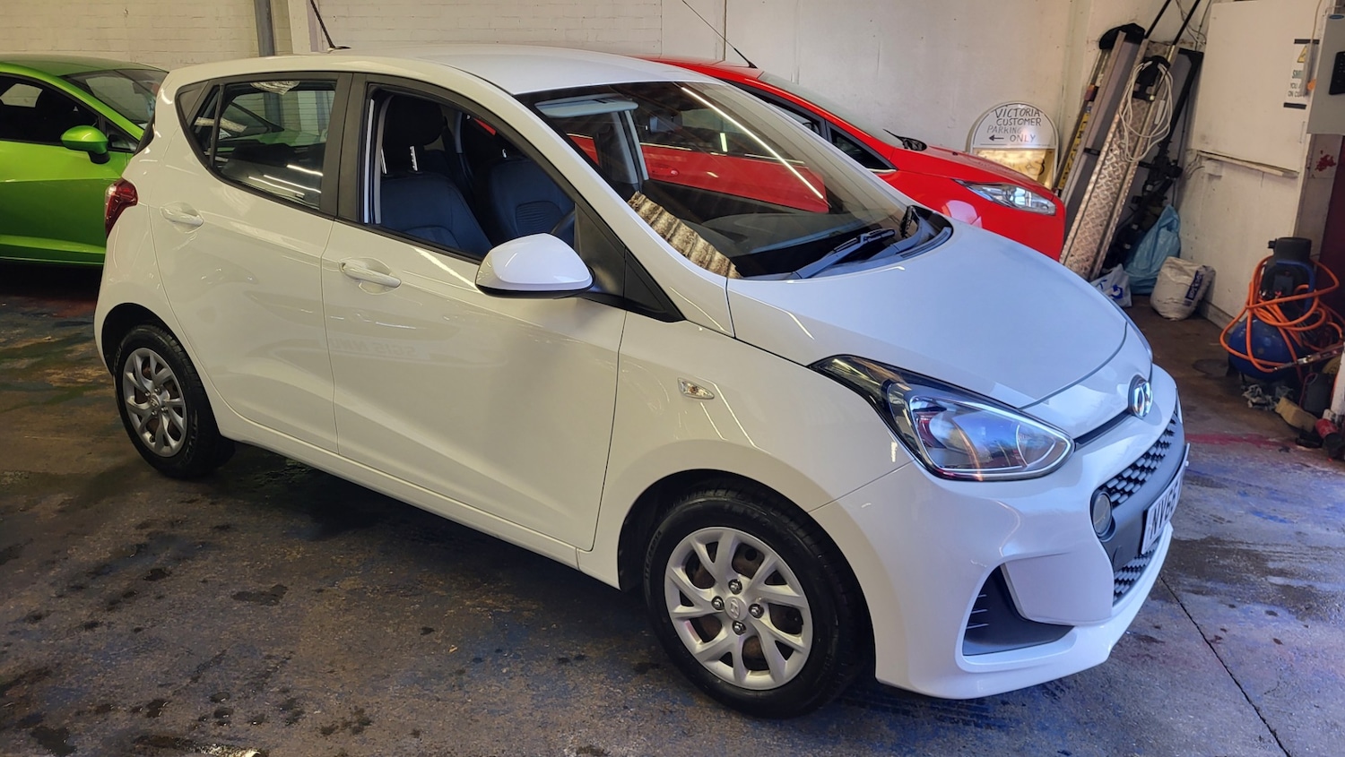 Used Hyundai i10 2017 for sale - 77011905: Photo 3