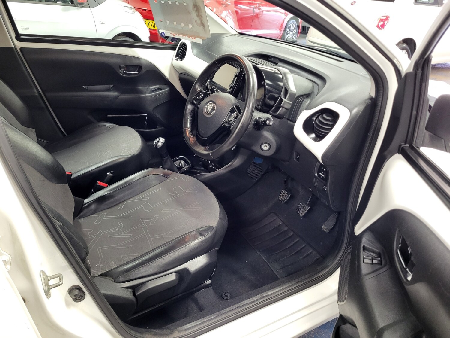 Used Toyota AYGO 2015 for sale - 78091619: Photo 10