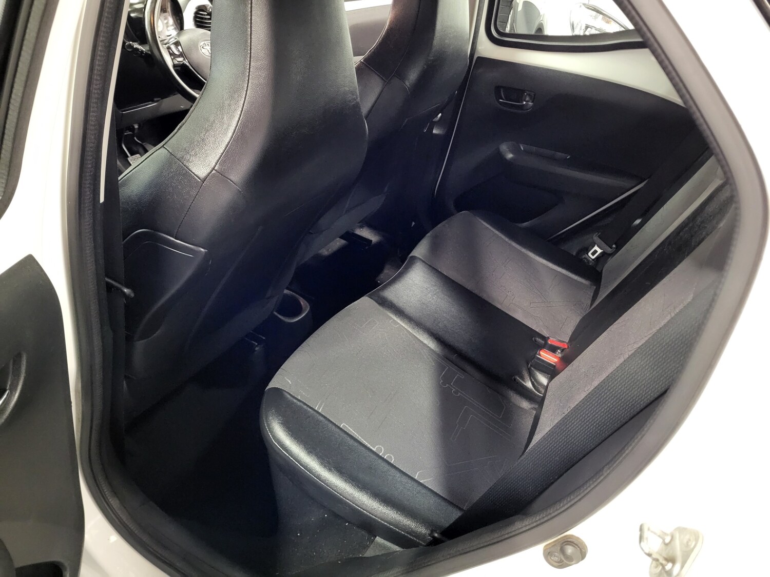 Used Toyota AYGO 2015 for sale - 78091619: Photo 15