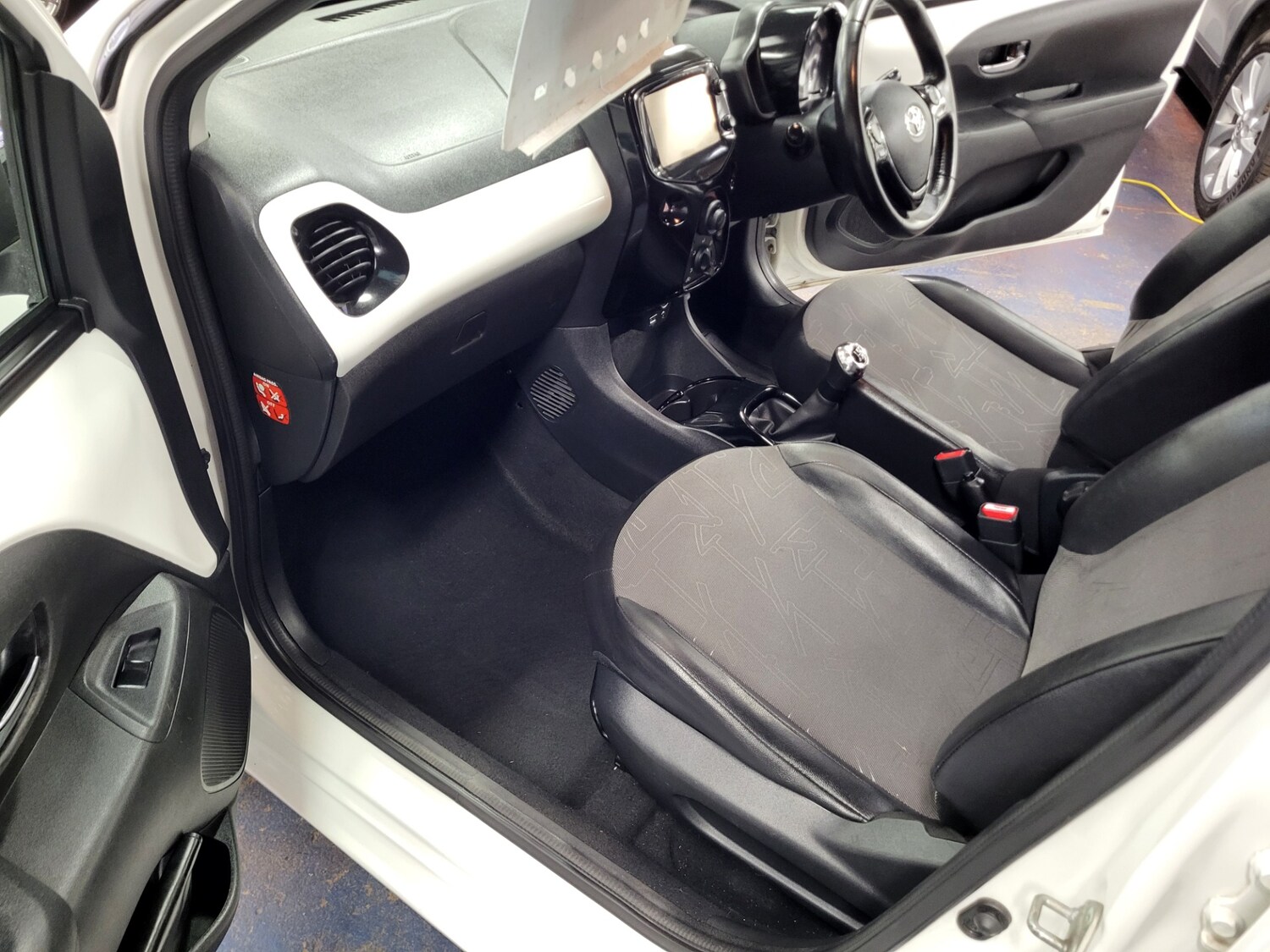 Used Toyota AYGO 2015 for sale - 78091619: Photo 16