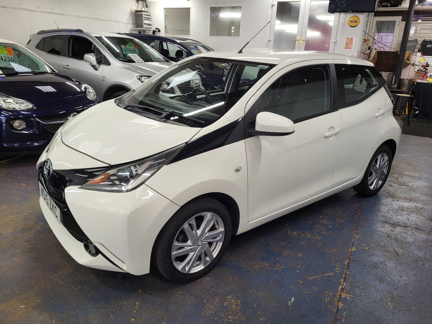 Used Toyota AYGO 2015 for sale - 78091619: Photo 2