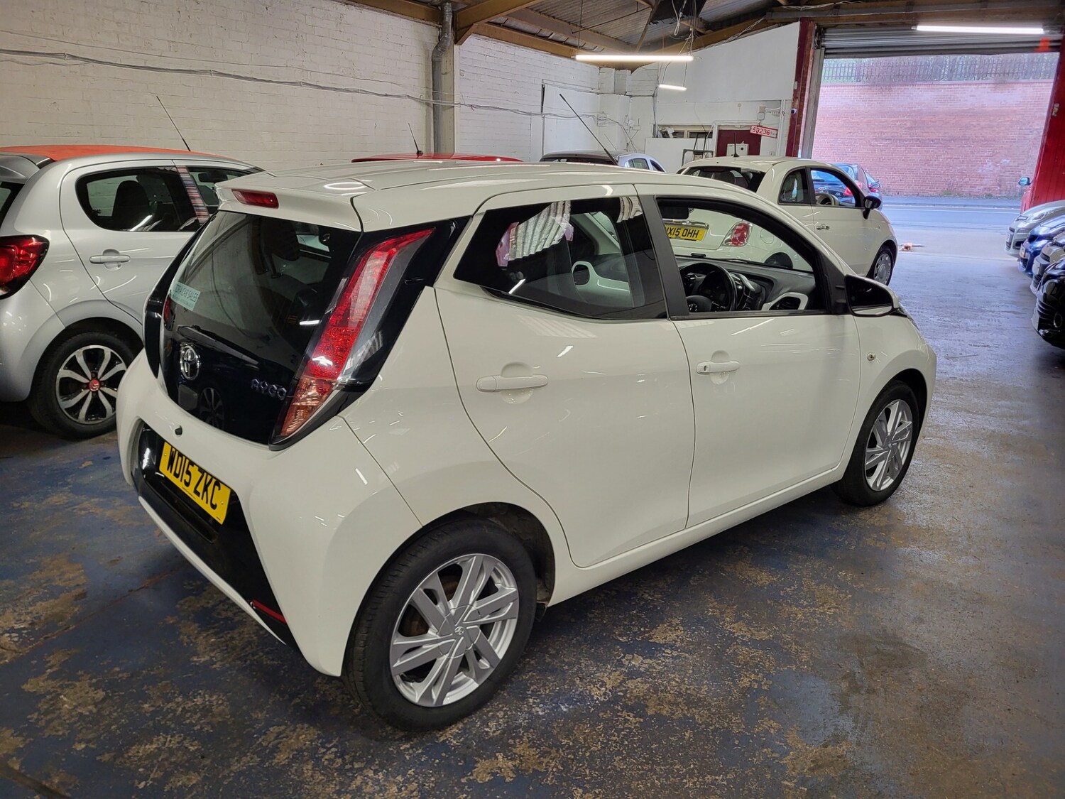 Used Toyota AYGO 2015 for sale - 78091619: Photo 6
