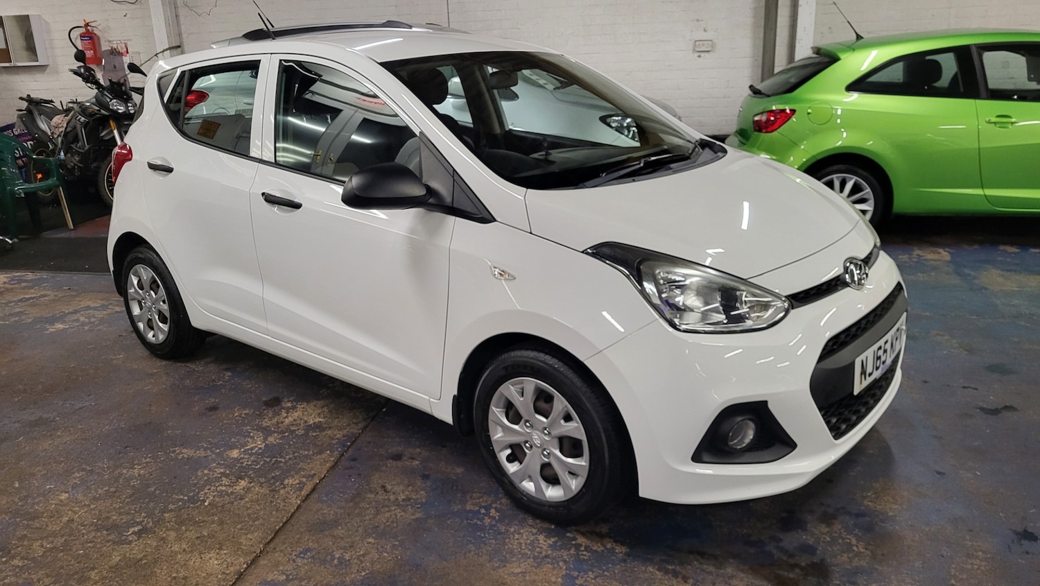 Used Hyundai i10 2015 for sale - 77531942: Photo 3