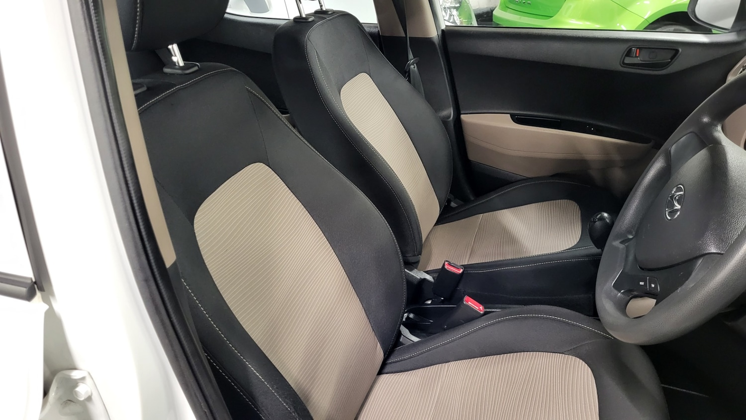 Used Hyundai i10 2015 for sale - 77531942: Photo 7