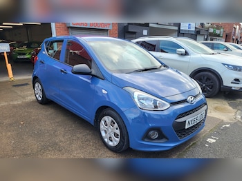Used Hyundai i10 2015 for sale - 76536377: Photo