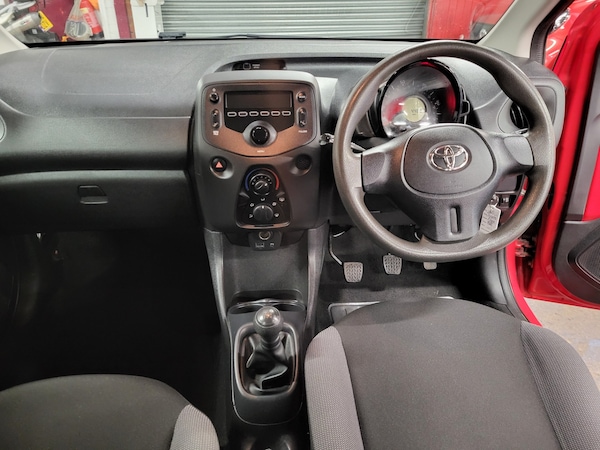 Used Toyota AYGO 2015 for sale - 74286668: Photo 12