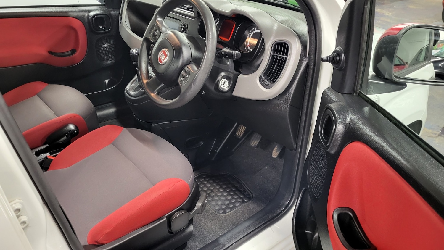 Used Fiat Panda 2015 for sale - 76859609: Photo 10