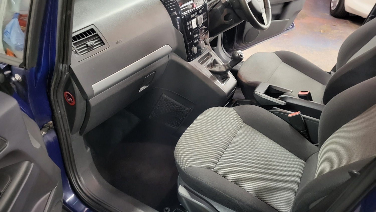 Used Vauxhall Zafira 2013 for sale - 77985129: Photo 19