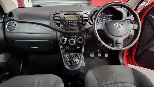 Used Hyundai i10 2012 for sale - 72169107: Photo 11