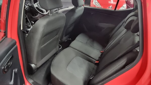 Used Hyundai i10 2012 for sale - 72169107: Photo 13