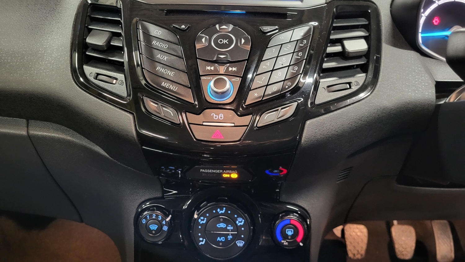 Used Ford Fiesta 2017 for sale - 76785380: Photo 17