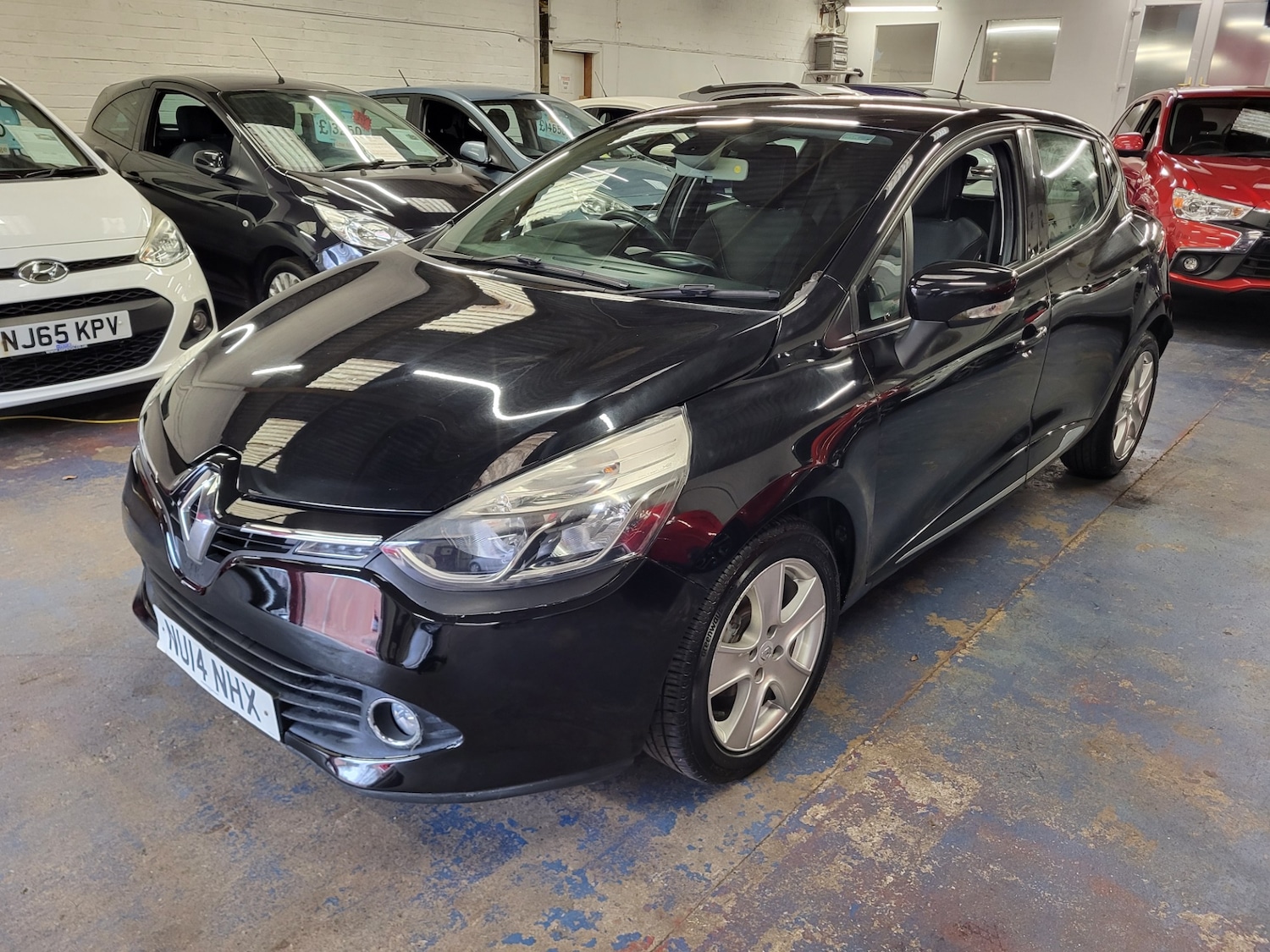 Used Renault Clio 2014 for sale - 77968966: Photo 2
