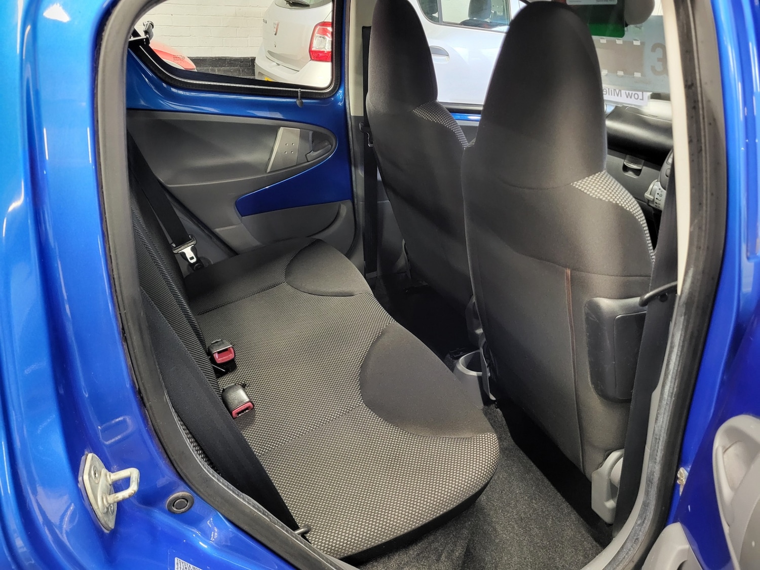 Used Toyota AYGO 2010 for sale - 78005542: Photo 11