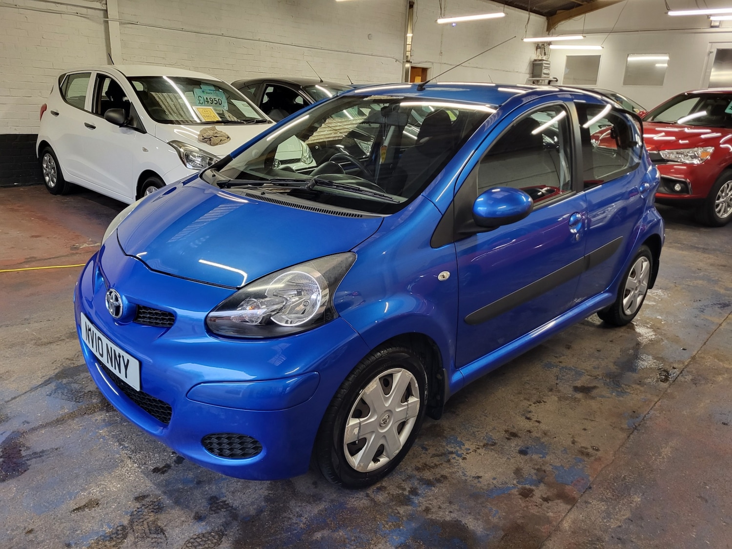 Used Toyota AYGO 2010 for sale - 78005542: Photo 2