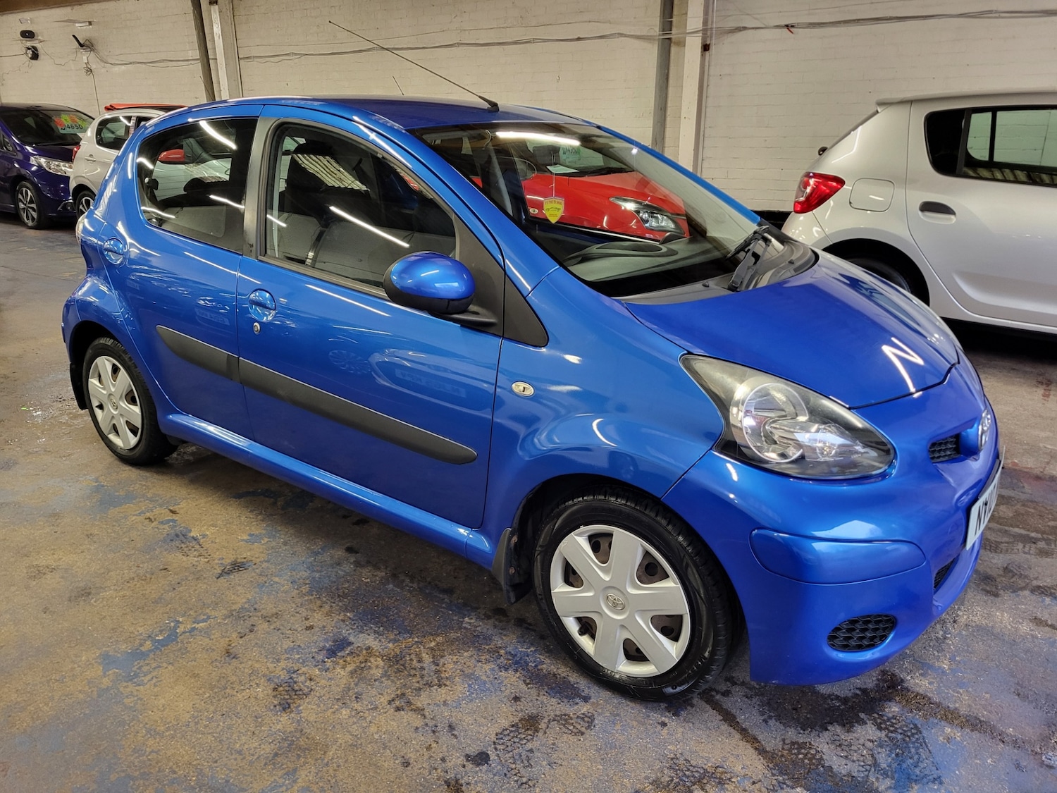 Used Toyota AYGO 2010 for sale - 78005542: Photo 3