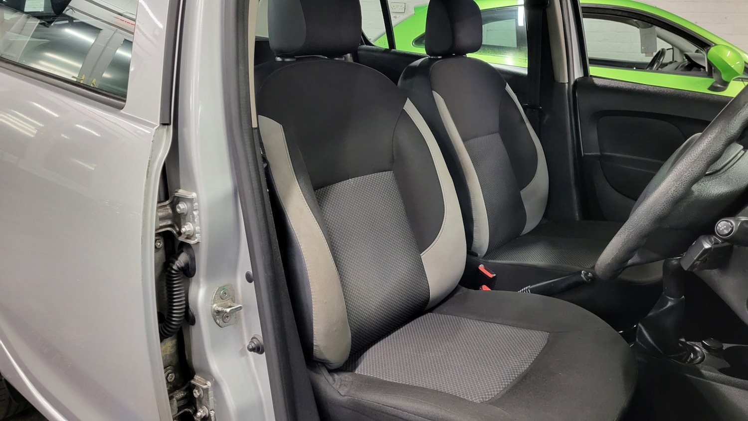 Used Dacia Sandero 2013 for sale - 77379522: Photo 10