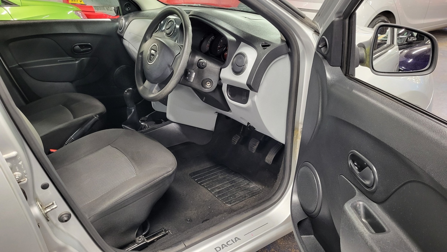 Used Dacia Sandero 2013 for sale - 77379522: Photo 9